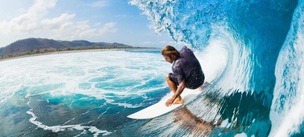 IM电竞游戏-马赛横扫塞内加尔背后，贝林厄姆如何用高光表现定义新一代中场