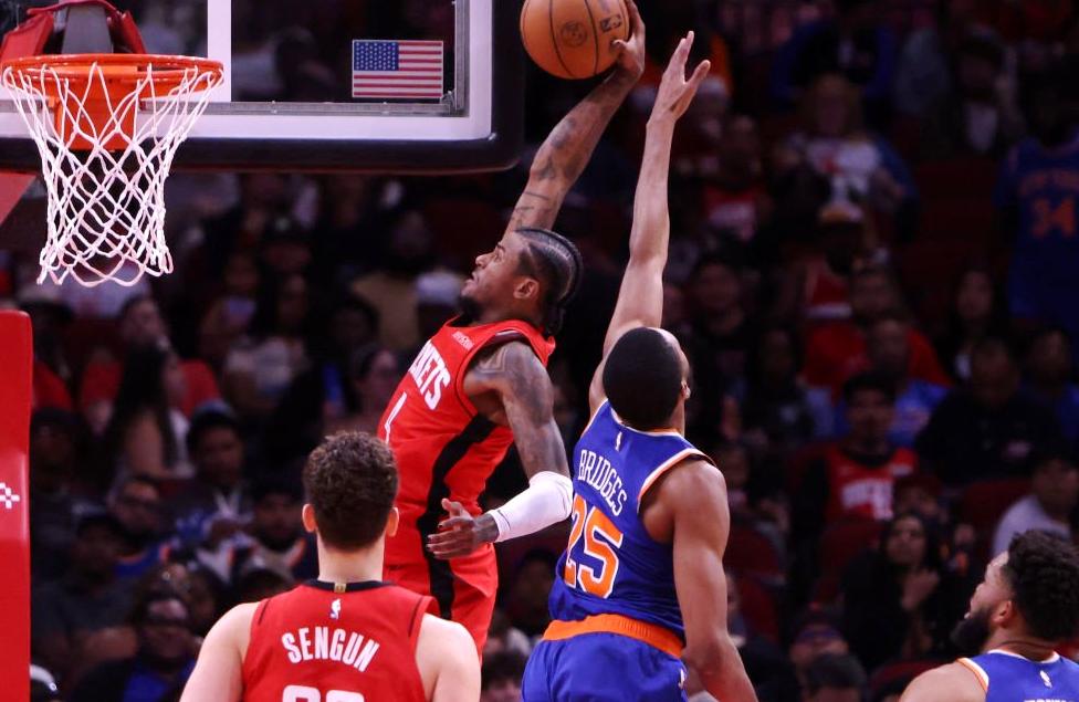 火箭主场击败尼克斯，取得四连胜