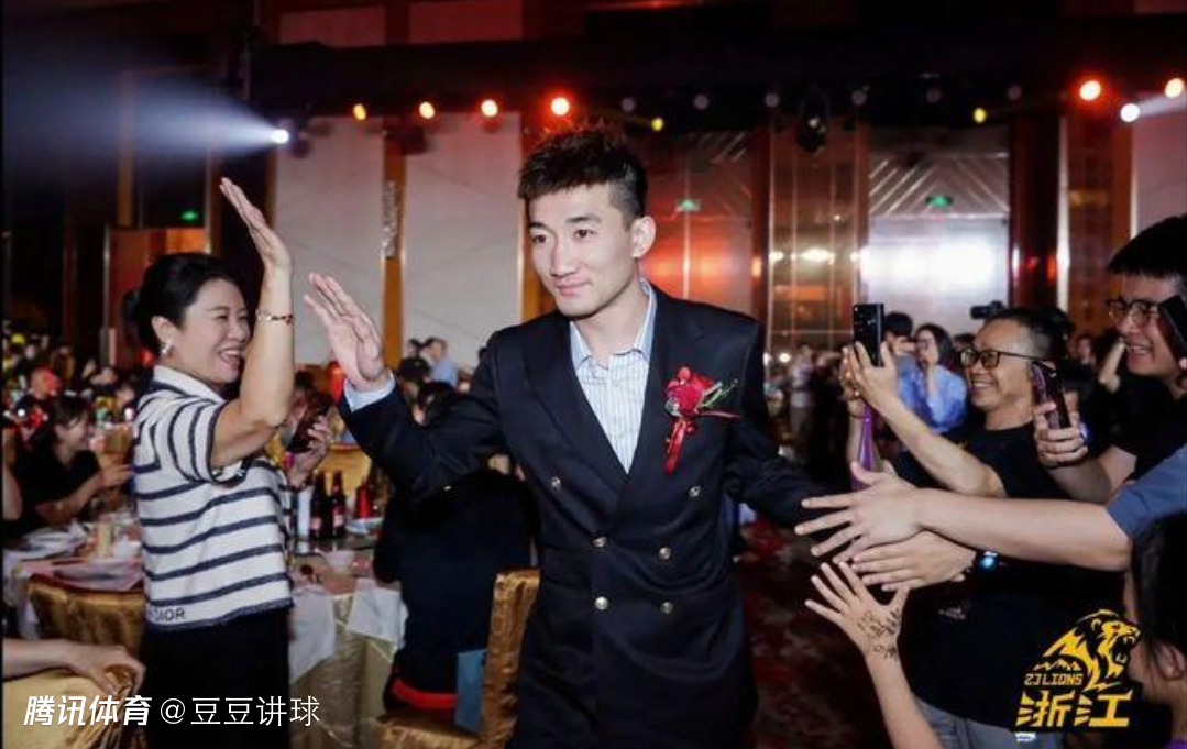 孤注一掷！加拿大女队与巴西女队角逐梦幻杯的简单介绍