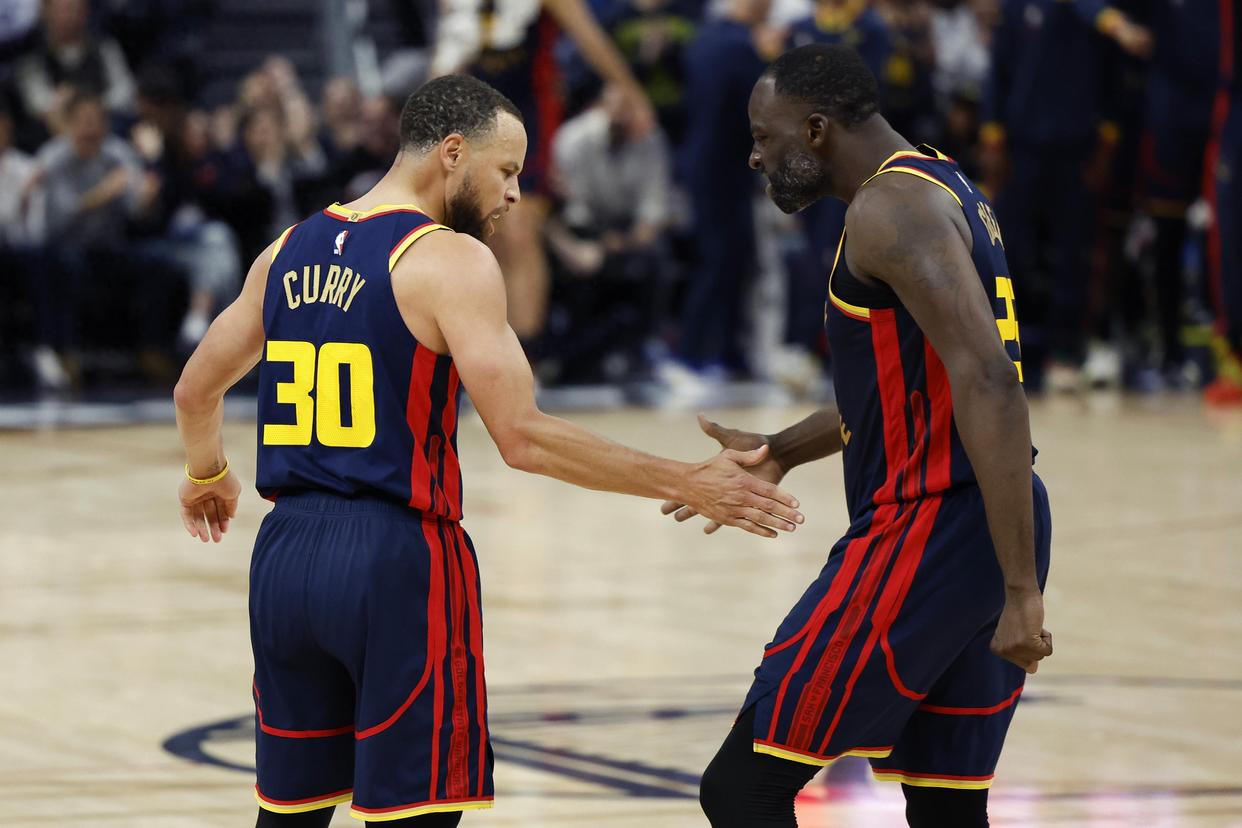 包含勇士队全员出战，以壮举征服对手的词条