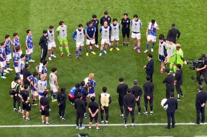 高水平的足球赛事让球迷们沉浸在激烈角逐中的简单介绍