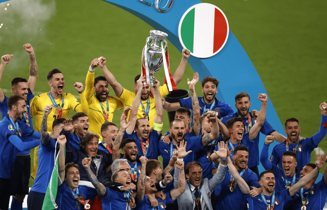 关于意大利险胜芬兰：意大利欧锦赛资格一线之间的信息