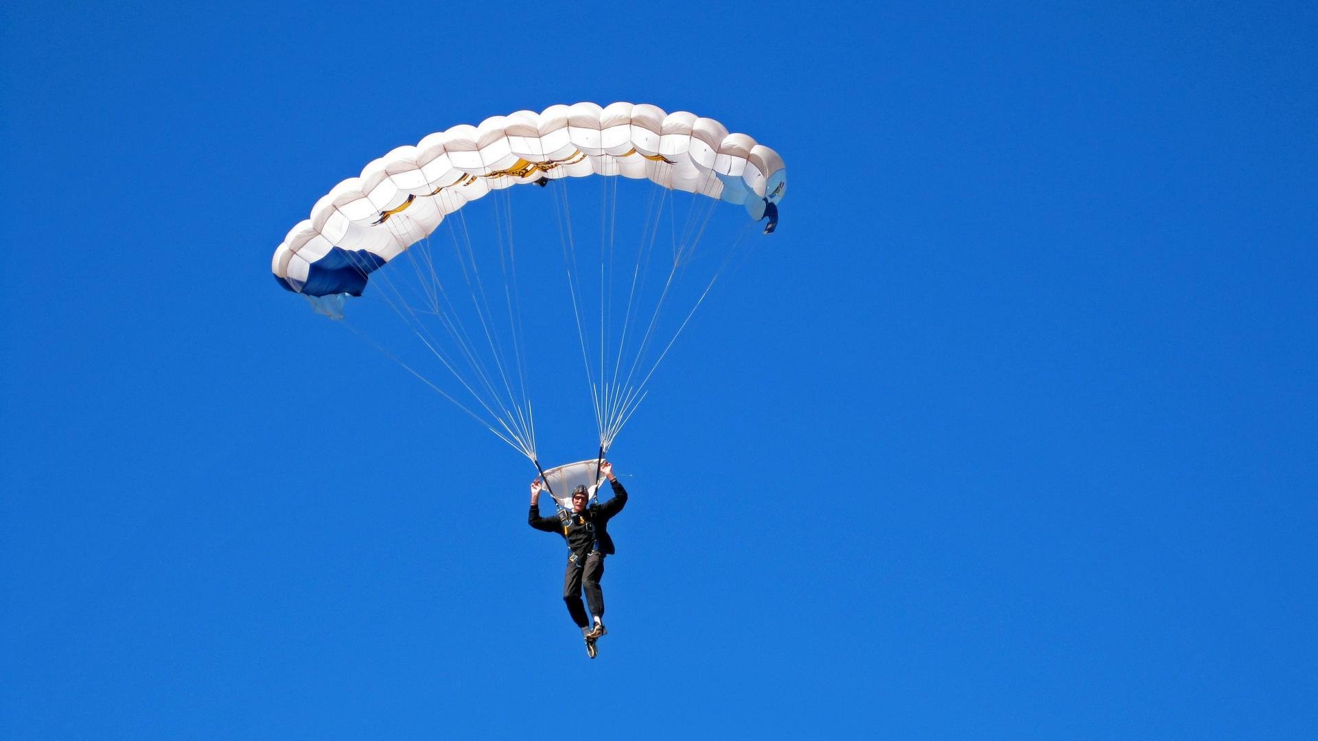 德罗赞末节狂飙撕裂防线,魔术团队制霸终结雄鹿连胜